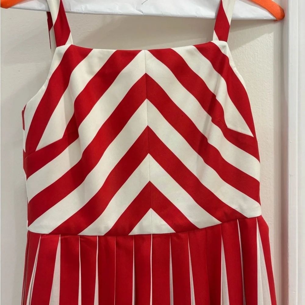 Tuckernuck Red and White Chevron Dress - Picture 4 of 7